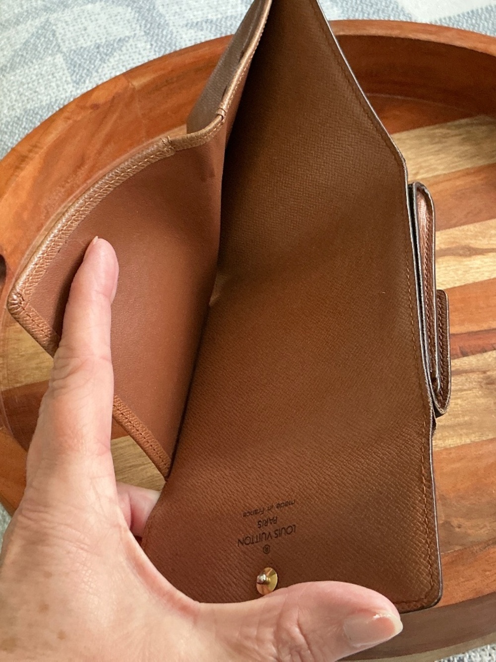 Louis Vuitton Monogram Medium Size Trifold Wallet - Picture 5 of 17